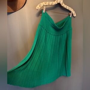 Kelly green Vintage 80s wool blend pleated Midi Skirt Size 10